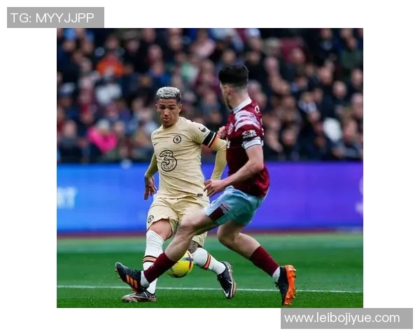 英超激战:AC米兰6-2大胜皇马补时绝杀点燃全场热情 英超激战:AC米兰6-2大胜皇马补时绝杀点燃全场热情