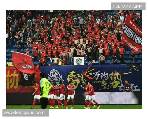 足总杯精彩对决利物浦4-0轻取波尔图神奇扑救点燃全场激情