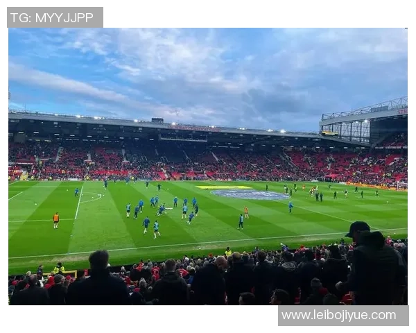 足总杯精彩对决AC米兰凭补时绝杀战胜切尔西全场沸腾